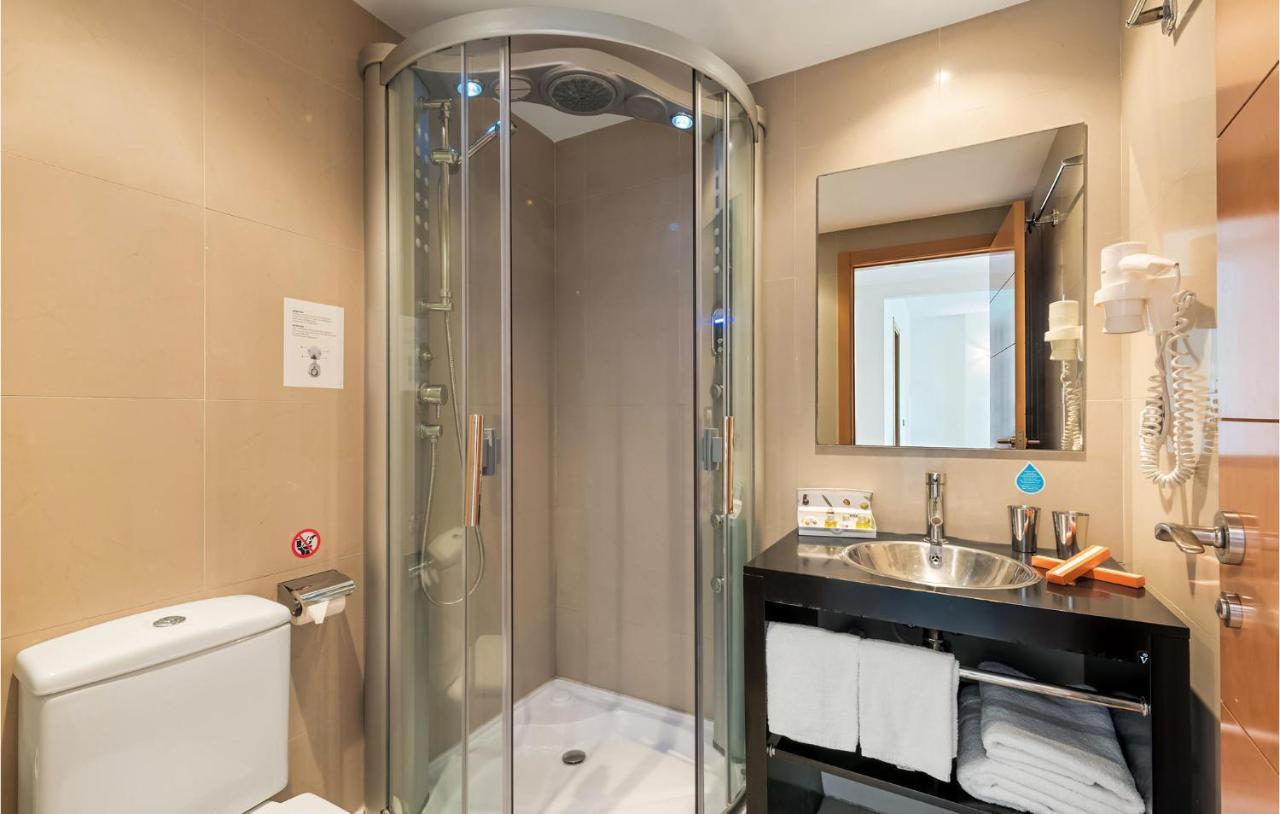 Apartamento 2 Bedroom Gorgeous In *