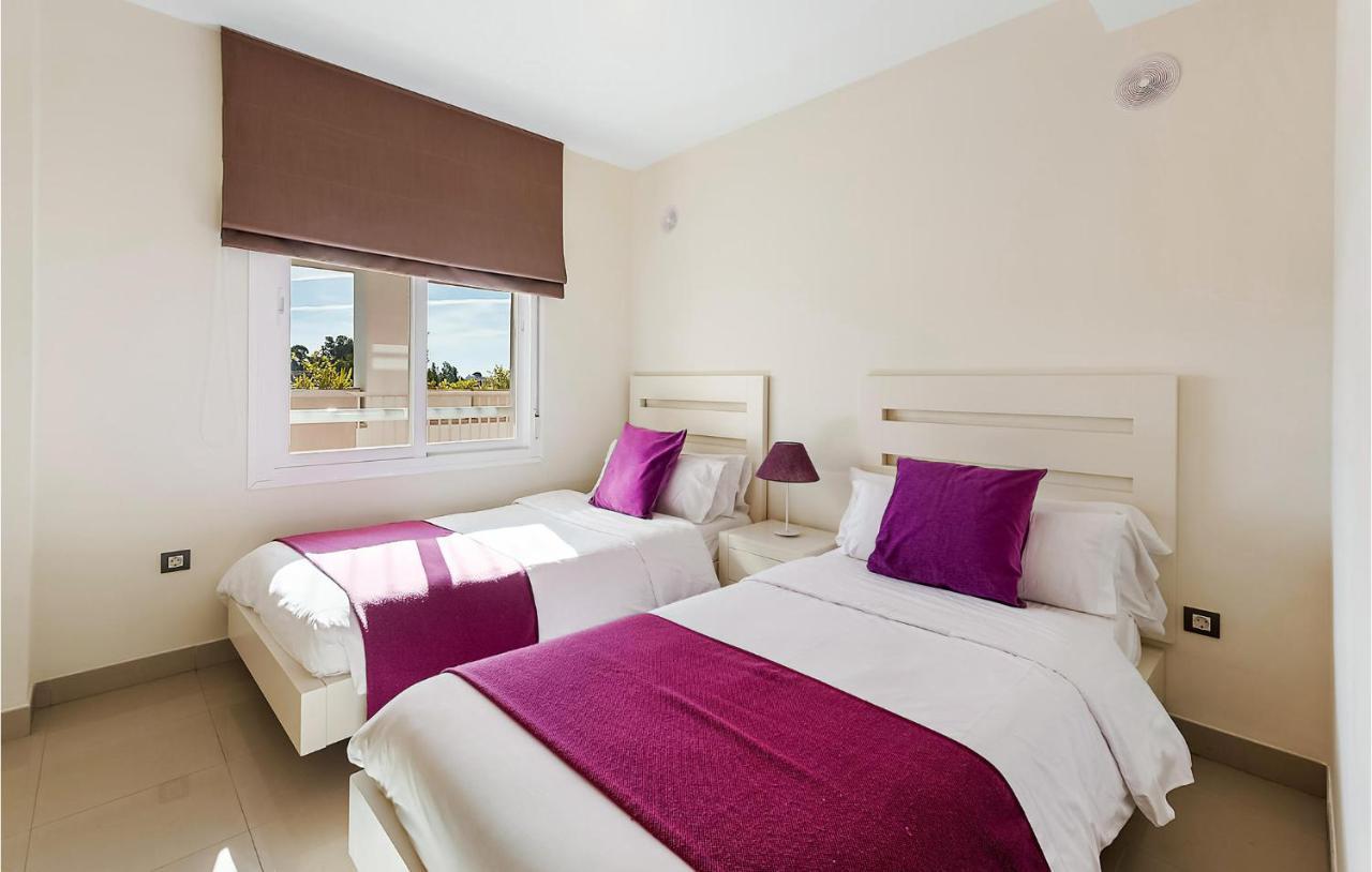 Apartment 2 Bedroom Gorgeous In